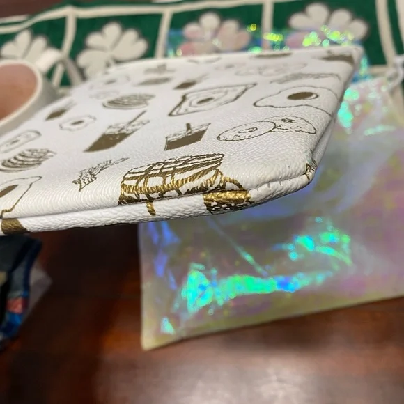 Stoney clover lane vegan flat pouch - Picture 7 of 11